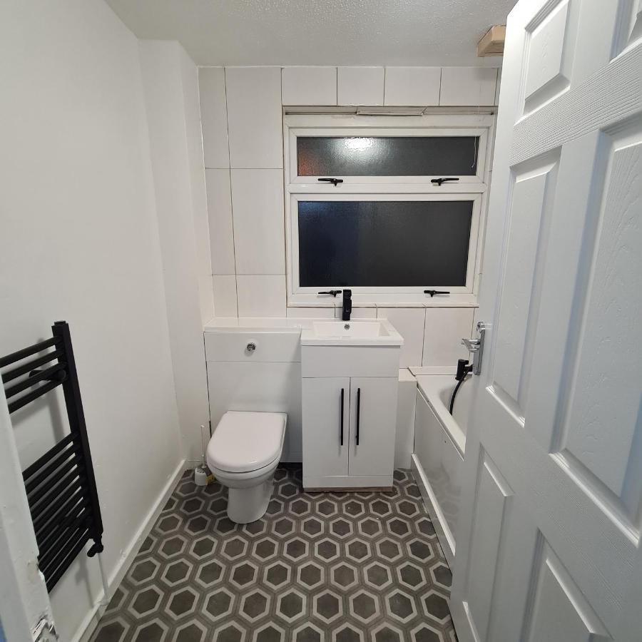 Freshen-up Holiday home Oakengates